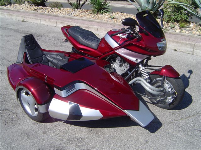 F 083