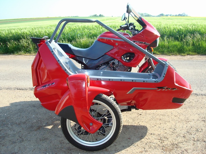 F 104